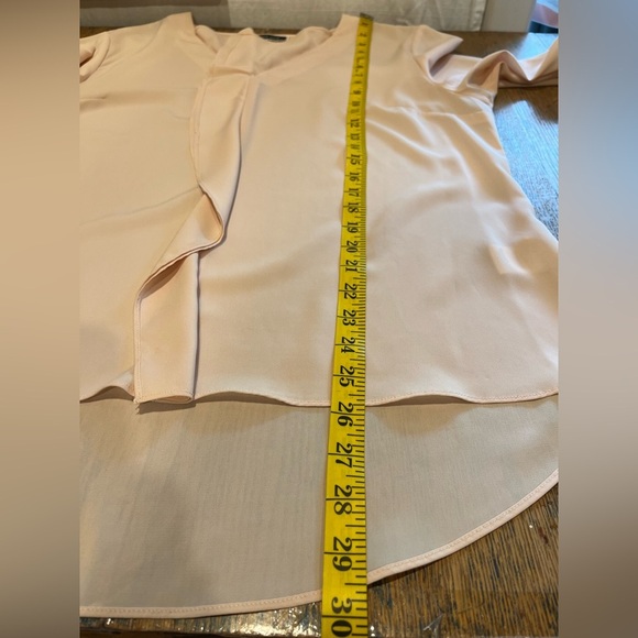 🩷MELANIE LYNE Pale Salmon Ruffle Blouse – Size 12 - Picture 9 of 9